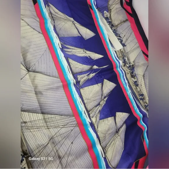 Hermes Silk Scarf with Box - Picture 6 of 10